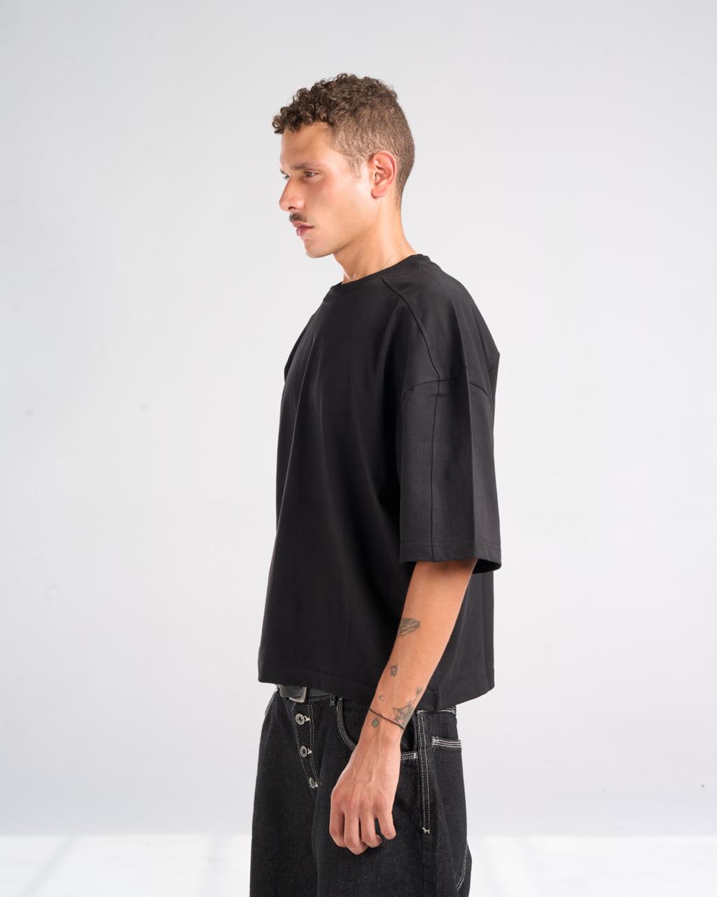 Black basic t-shirt